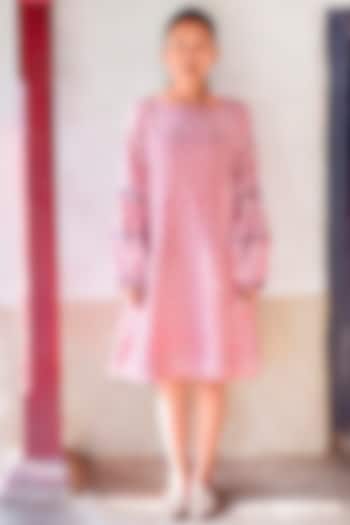 Candy Pink Printed Shift Dress by Myoho