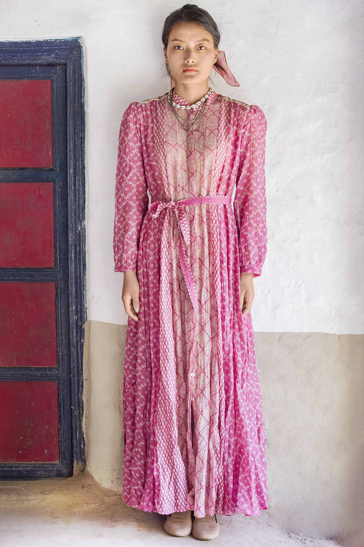Rose Kathiawada Embroidered Crushed Kurta by Myoho at Pernia's Pop Up Shop