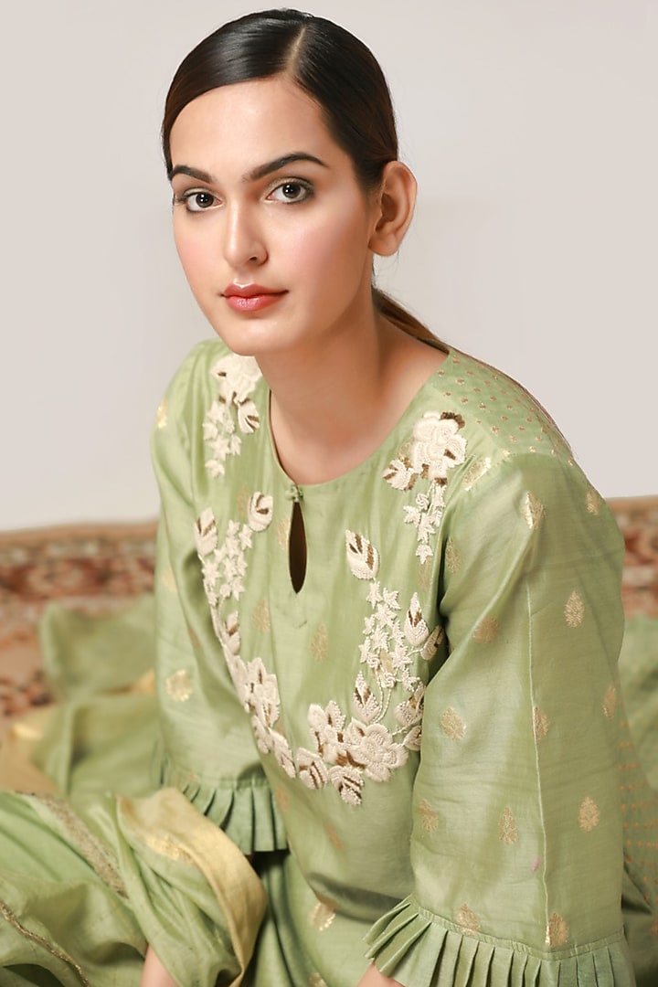 Pista Green Embroidered Kurta Set by Myoho at Pernia's Pop Up Shop