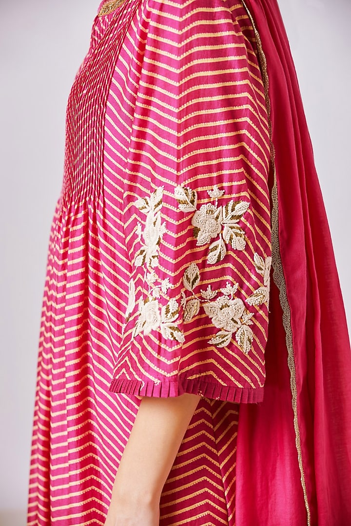 Fuchsia Pintucked & Embroidered Kurta Set by Myoho at Pernia's Pop Up Shop