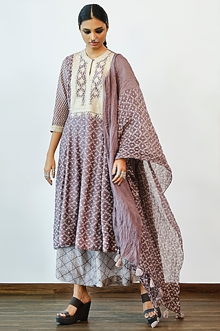Dull Grape Embroidered Asymmetrical Kurta Set by Myoho