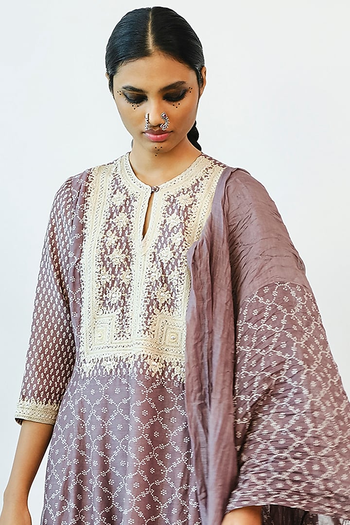Dull Grape Embroidered Asymmetrical Kurta Set by Myoho at Pernia's Pop Up Shop
