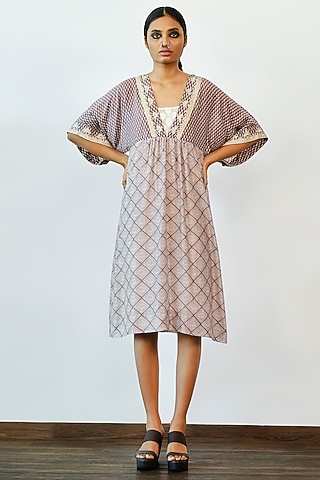 Dull Grape Embroidered Kaftan Dress With Inner by Myoho
