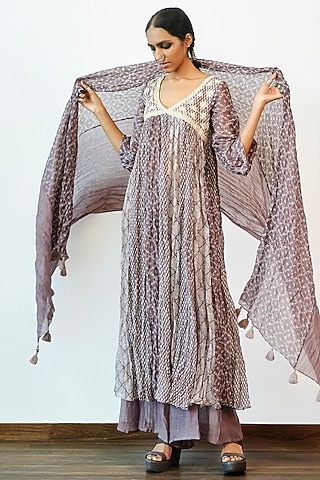 Dull Grape Embroidered Crushed Kurta Set by Myoho