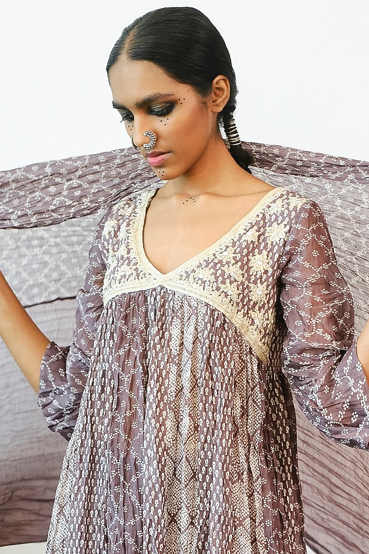 Dull Grape Embroidered Crushed Kurta Set by Myoho at Pernia's Pop Up Shop