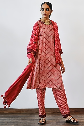 Terracotta Hand Embroidered Kurta Set by Myoho