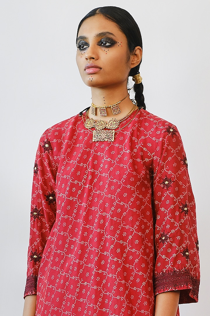 Terracotta Hand Embroidered Tunic Kurta Set by Myoho at Pernia's Pop Up Shop