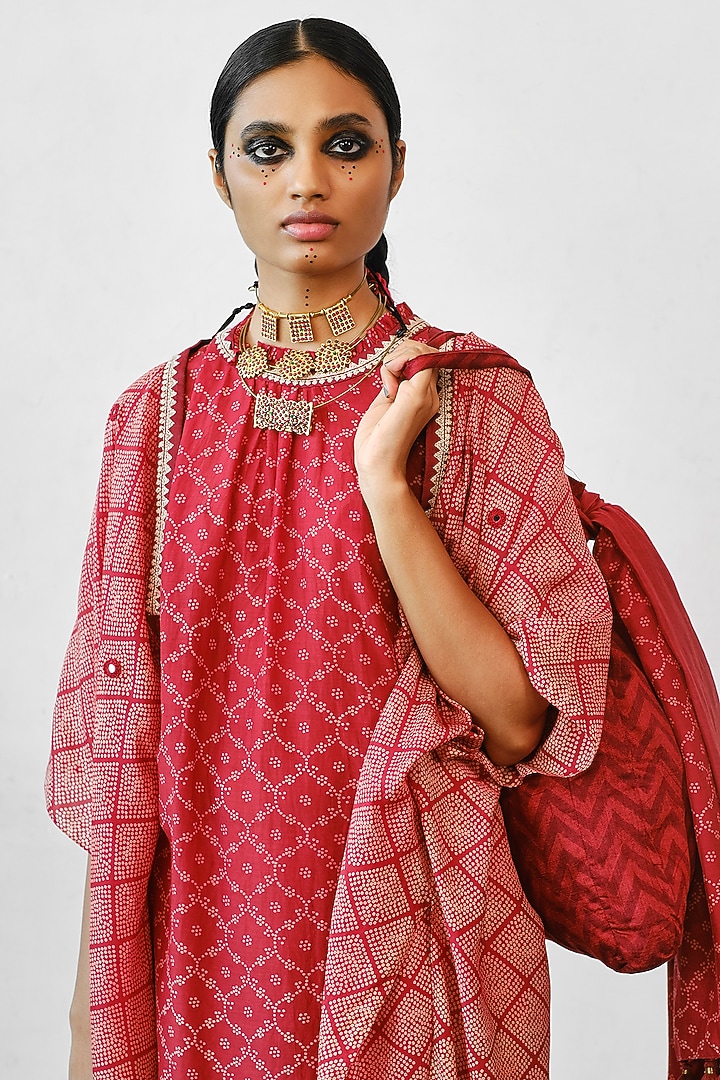 Terracotta Hand Embroidered Kurta With Cape by Myoho at Pernia's Pop Up Shop