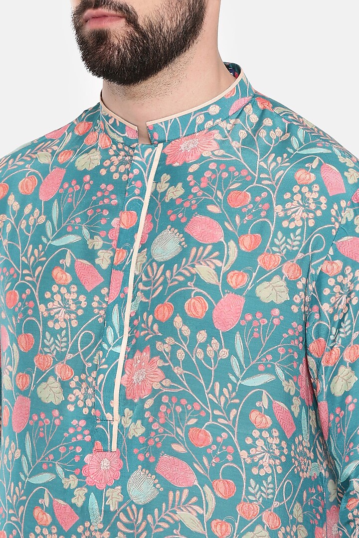 Blue Muslin Printed Kurta Set by Mayank Modi at Pernia's Pop Up Shop