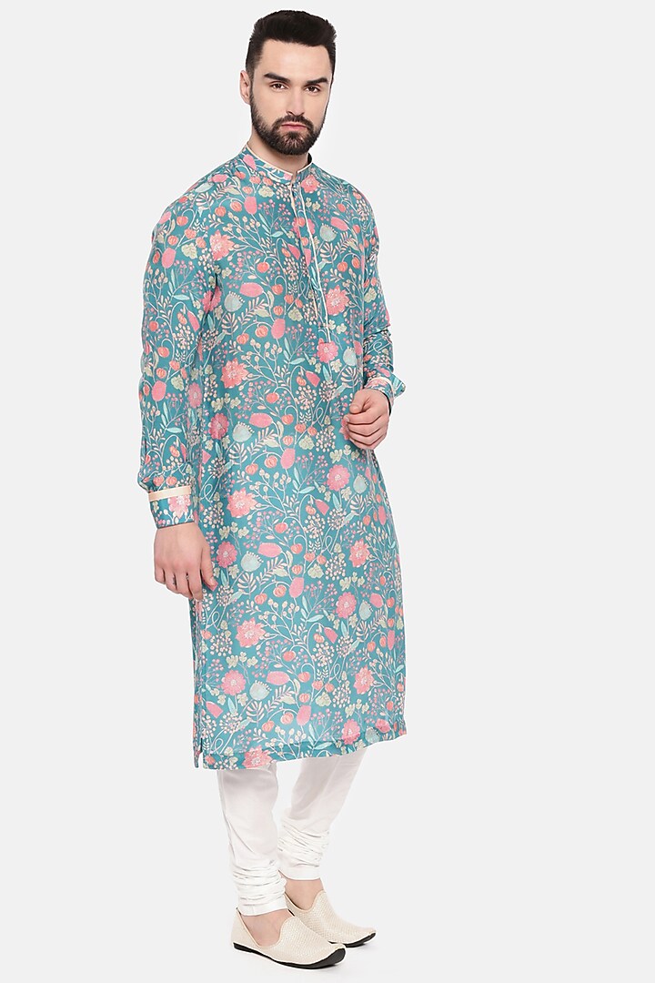 Blue Muslin Printed Kurta Set by Mayank Modi at Pernia's Pop Up Shop