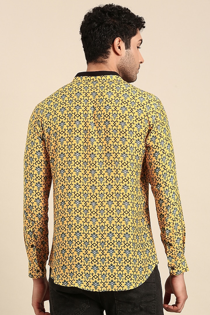 Yellow Muslin Printed Party Wear Shirt by Mayank Modi at Pernia's Pop Up Shop