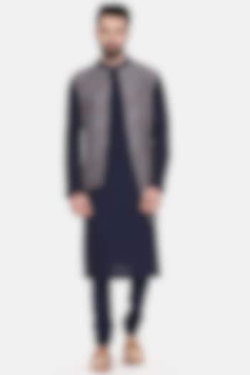 Deep Blue Silk Chanderi Kurta Set by Mayank Modi at Pernia's Pop Up Shop