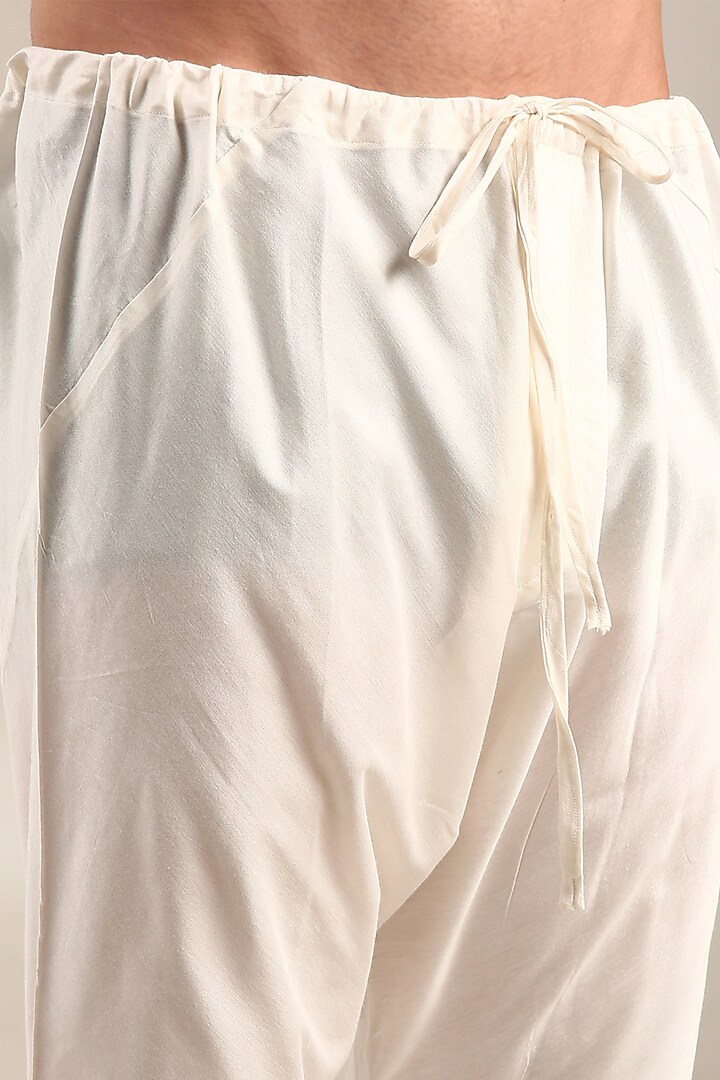 Ivory Silk Jacquard Kurta Set by Mayank Modi at Pernia's Pop Up Shop