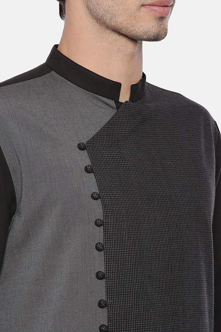 Black & Grey Cotton Kurta Set For Boys by Mayank Modi - Kids at Pernia's Pop Up Shop