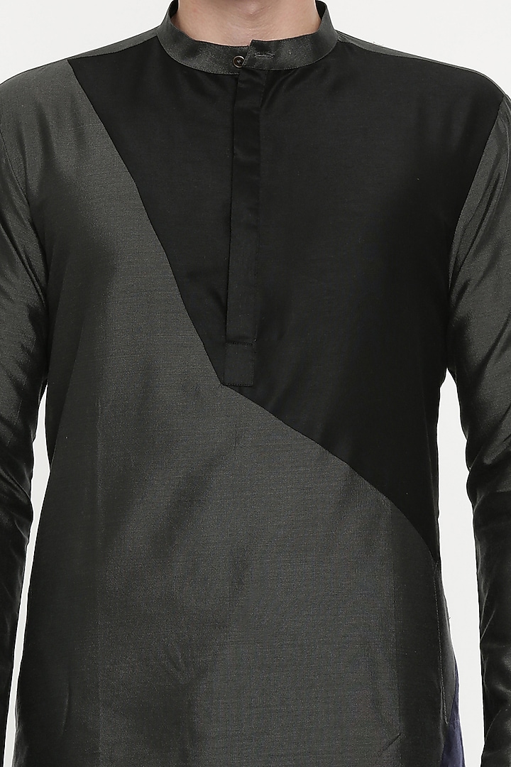 Grey Cotton Silk Kurta Set With Geometric Patterns For Boys by Mayank Modi - Kids at Pernia's Pop Up Shop