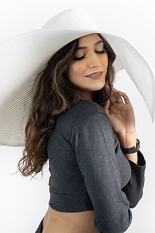 White Natural Paper Straw Oversized Floppy Hat. by Myaraa by Namrata Lodha