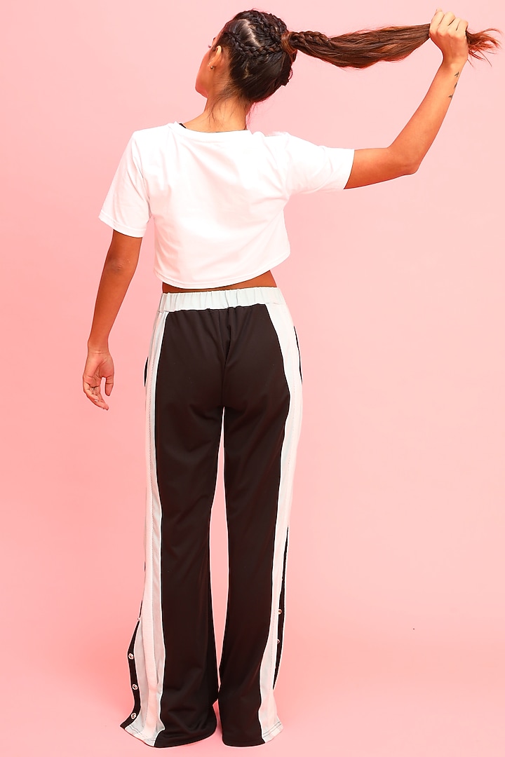 White & Black Printed Tee by Myriad at Pernia's Pop Up Shop