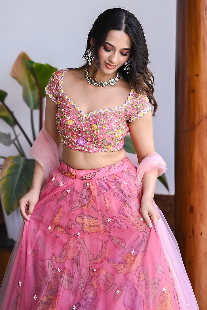 Pink Organza & Net Kalamkari Hand Painted Wedding Lehenga Set by Myriti at Pernia's Pop Up Shop