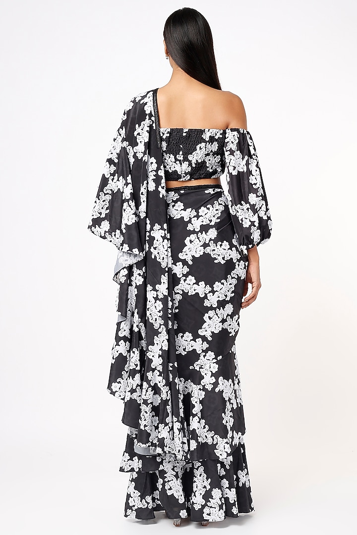 Black Printed Ruffled Party Wear Saree Set by Mystic Vibes at Pernia's Pop Up Shop
