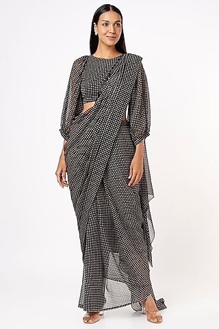 Black Printed Pre-Stitched Saree Set by Mystic Vibes