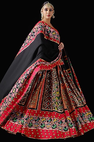 Black Mysore Silk Printed & Embroidered Lehenga Set by Mayyur girotra