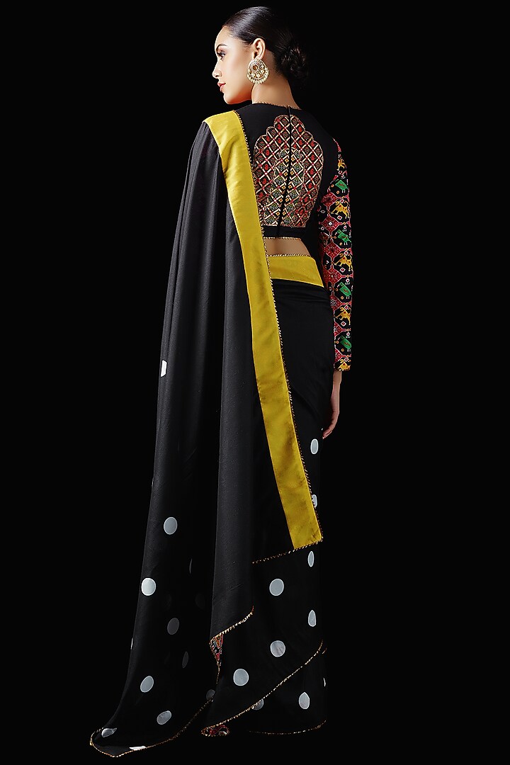 Black Mysore Silk Printed Wedding Saree Set by Mayyur girotra at Pernia's Pop Up Shop