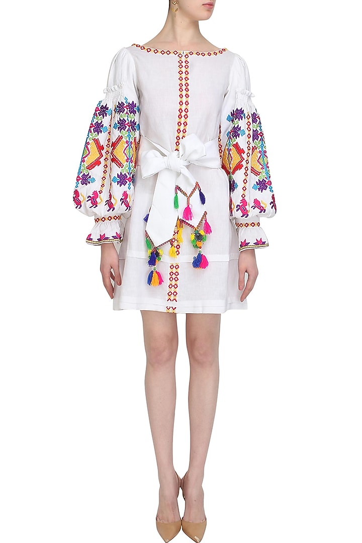 White thread embroidered loose dress available only at Pernia's Pop Up Shop.