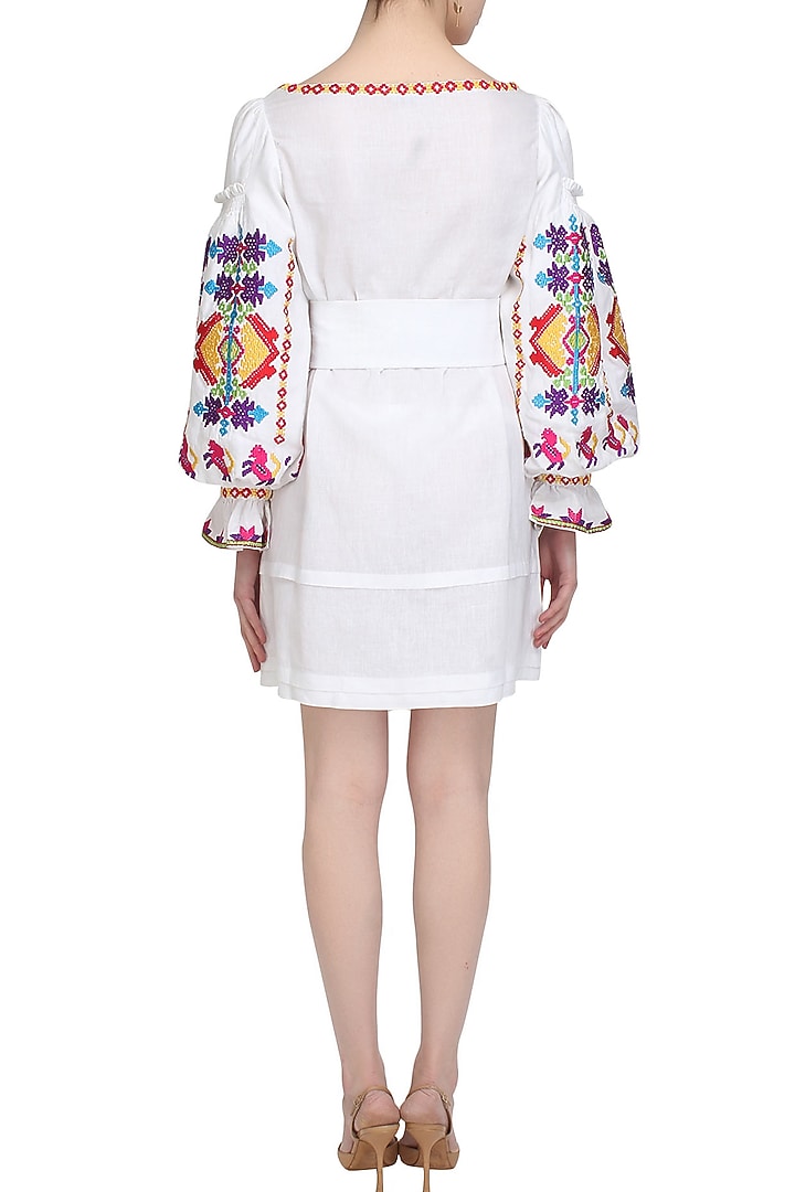 White thread embroidered loose dress available only at Pernia's Pop Up Shop.