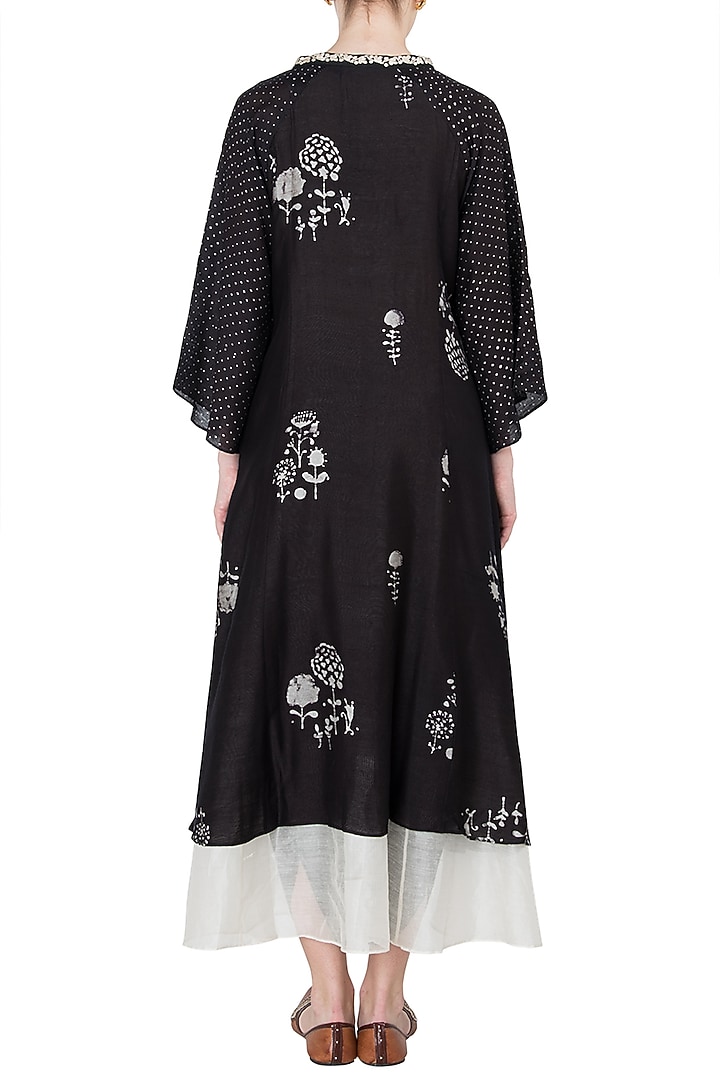 Black block printed and embroidered kurta with belt available only at Pernia's Pop Up Shop.
