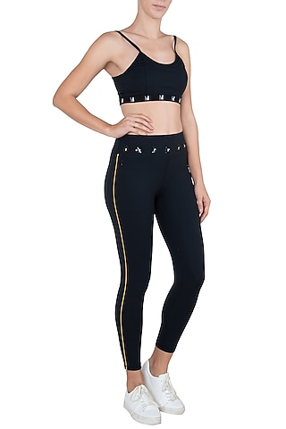 Black leggings pant by Myriad