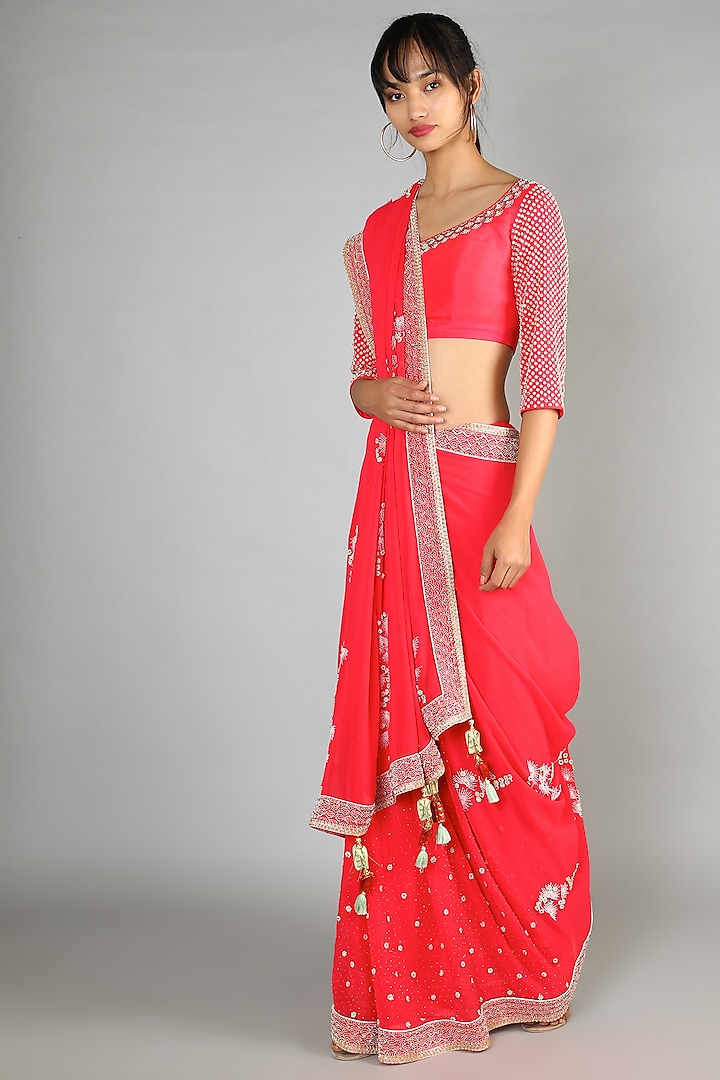 Red Embroidered Saree Set by MADZIN
