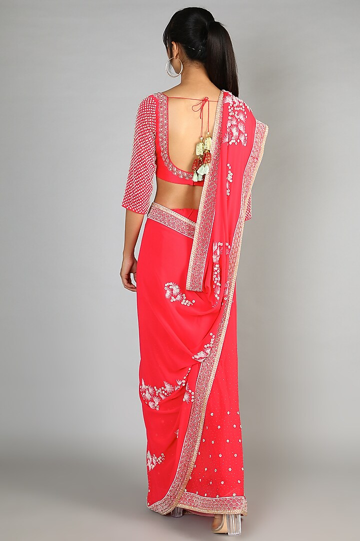 Red Embroidered Reception Saree Set by MADZIN at Pernia's Pop Up Shop