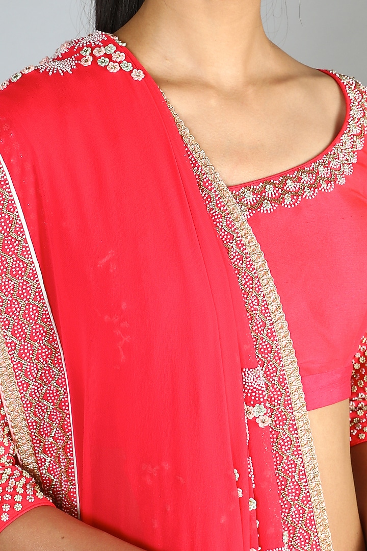 Red Embroidered Reception Saree Set by MADZIN at Pernia's Pop Up Shop