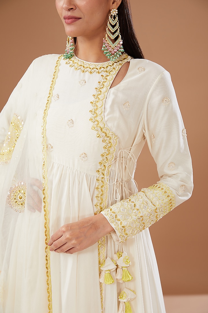 Ivory Silk Chanderi Embellished Bridal Anarkali Set by MADZIN at Pernia's Pop Up Shop
