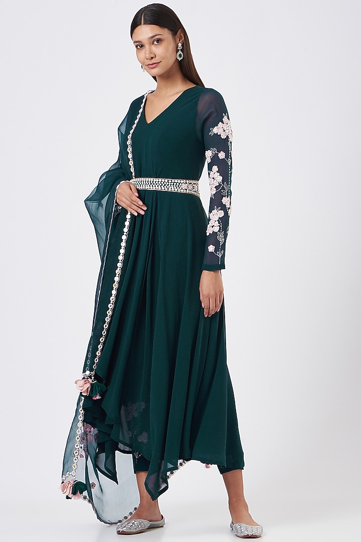 Blue Hand Embroidered Kurta Set by MADZIN at Pernia's Pop Up Shop