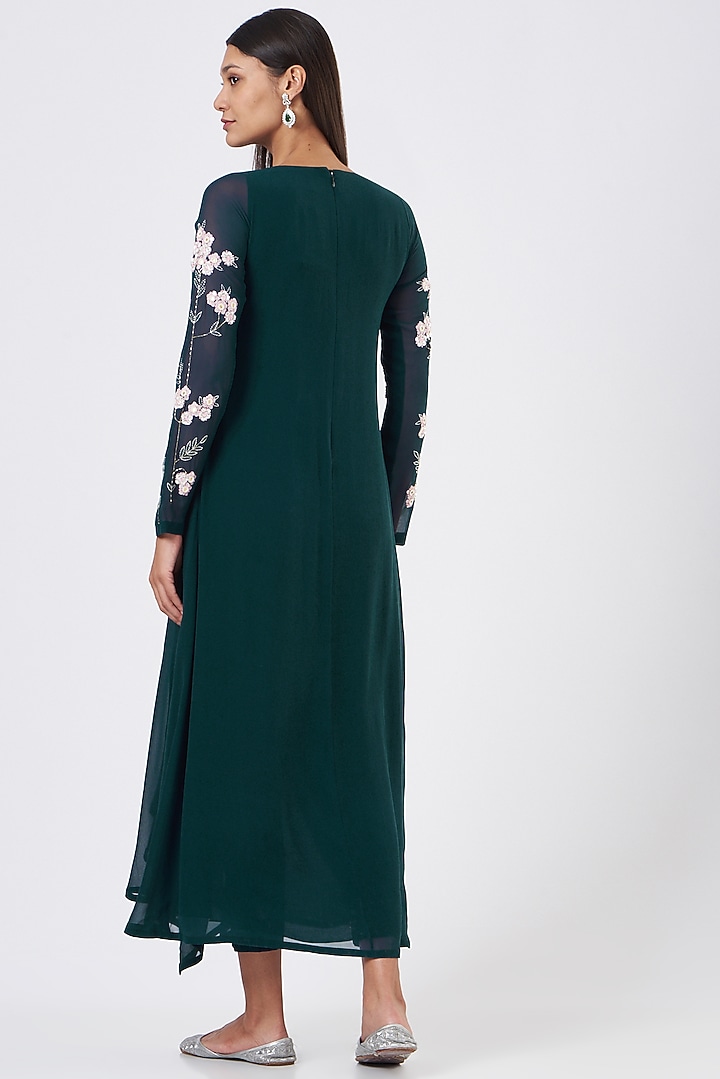 Blue Hand Embroidered Kurta Set by MADZIN at Pernia's Pop Up Shop