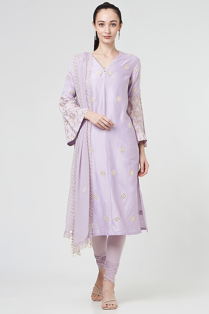 Lavender Embroidered Kurta Set by MADZIN at Pernia's Pop Up Shop