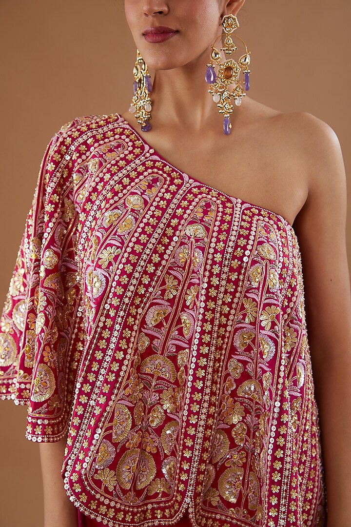 Red Silk Dupion Sequins Embroidered One-Shoulder Cape Set by MADZIN at Pernia's Pop Up Shop