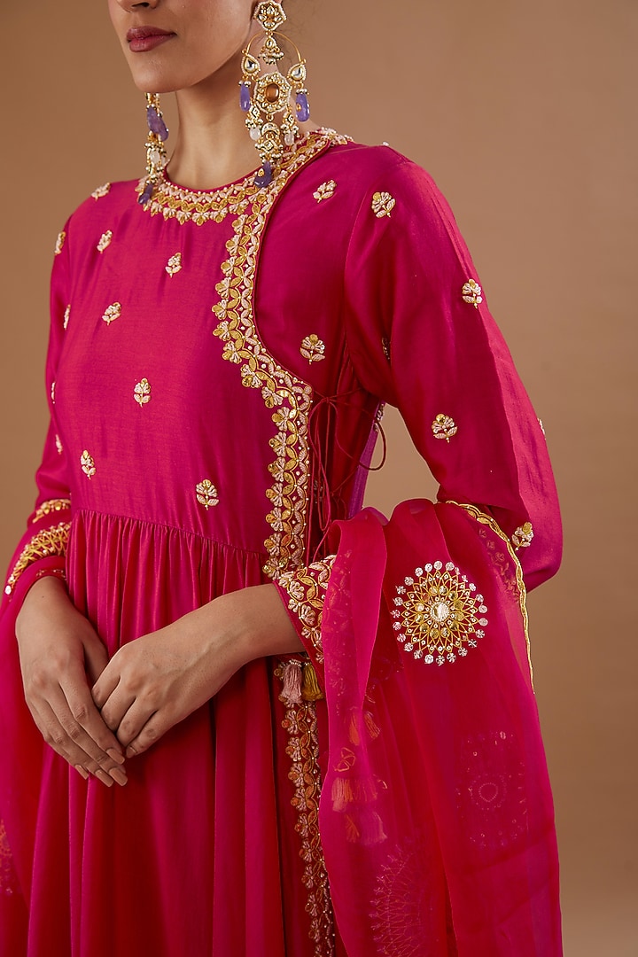 Red Silk Chanderi Beads Embellished Bridal Anarkali Set by MADZIN at Pernia's Pop Up Shop