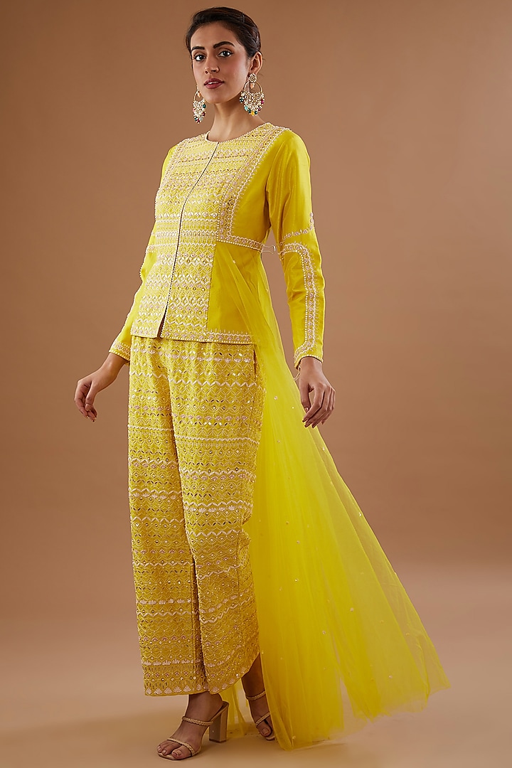 Yellow Silk Dupion Aari Embroidered Co-Ord Set by MADZIN at Pernia's Pop Up Shop