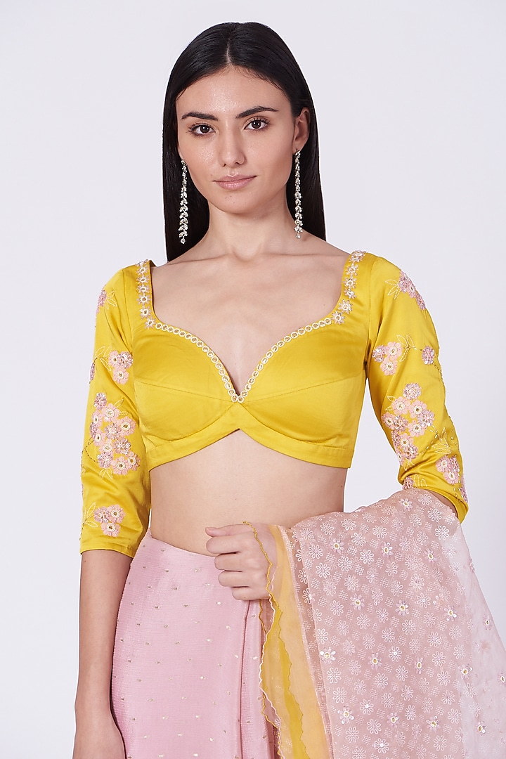 Lilac Embroidered Sree Set by MADZIN at Pernia's Pop Up Shop