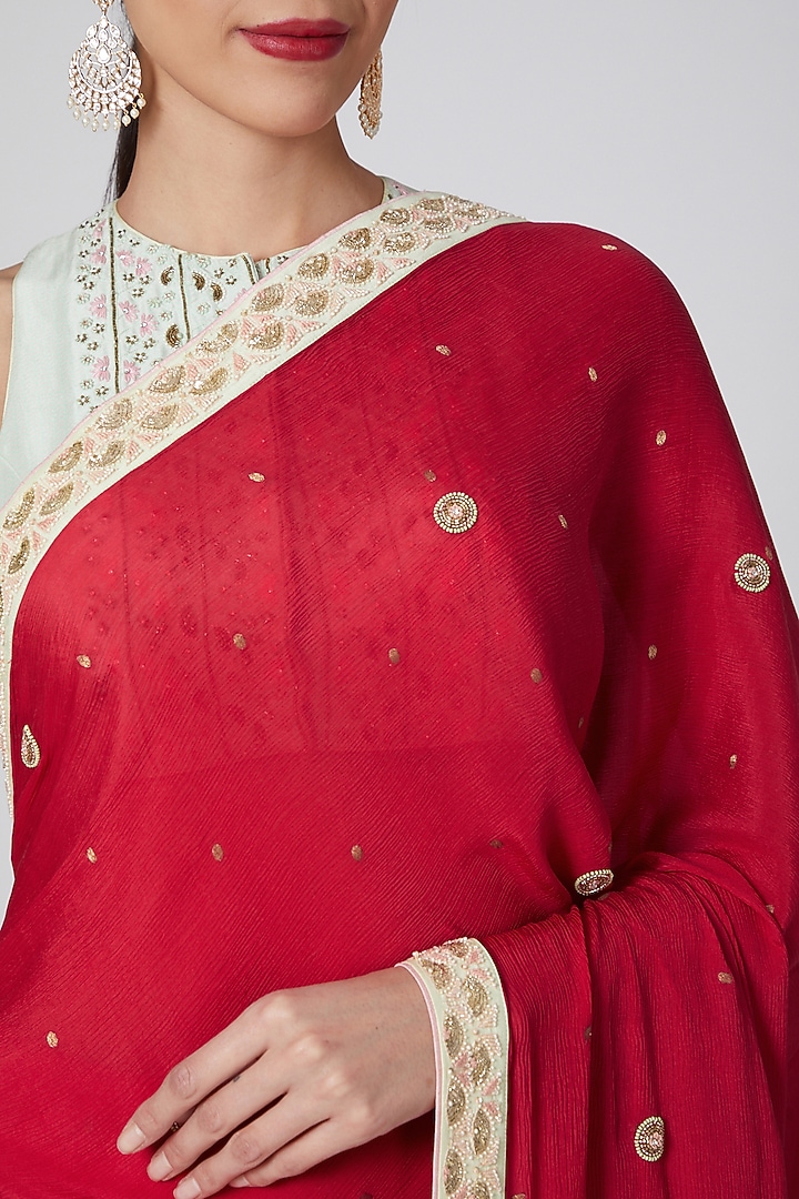 Red Embroidered Wedding Saree Set by MADZIN at Pernia's Pop Up Shop