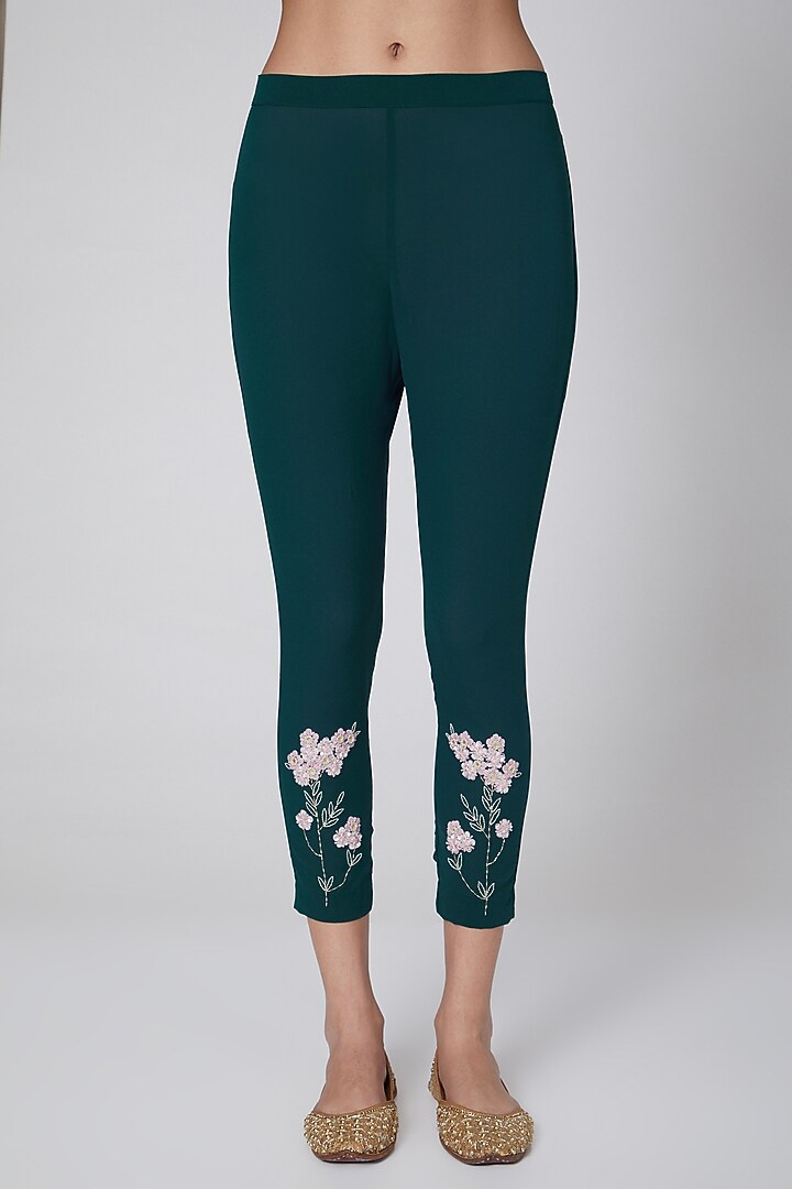 Emerald Green Embroidered Kurta Set by MADZIN at Pernia's Pop Up Shop