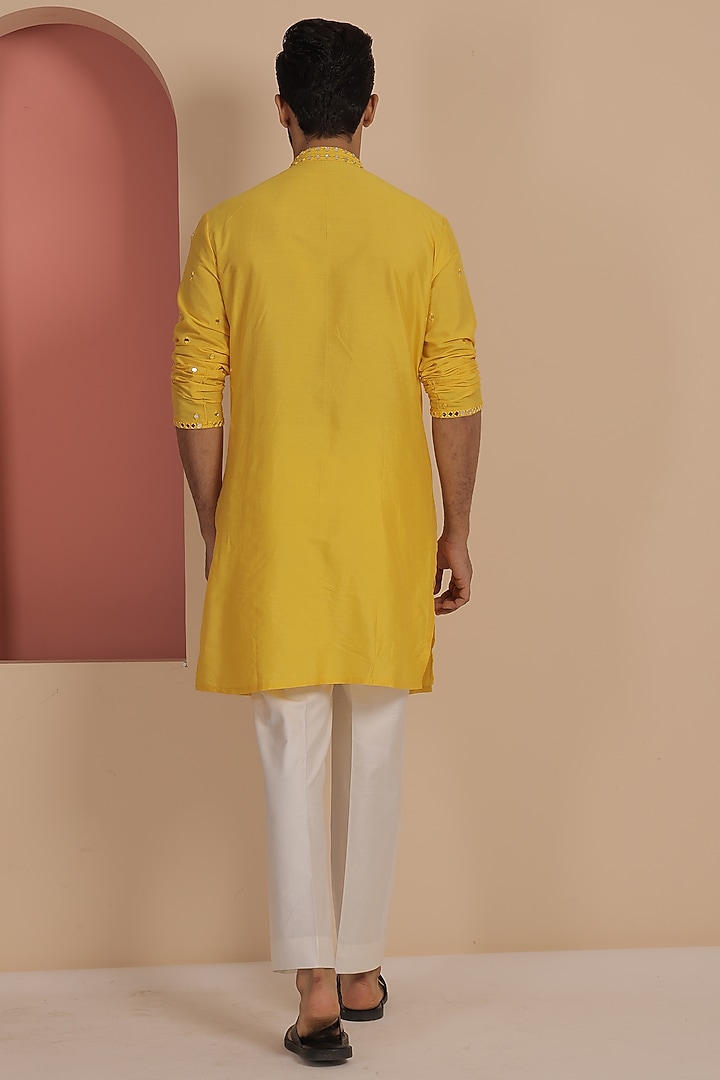 Yellow Silk Mirror Work Kurta Set by NAMAN AHUJA at Pernia's Pop Up Shop