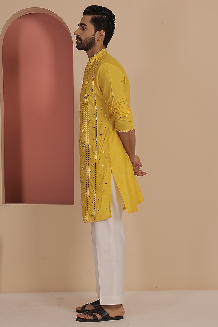 Yellow Silk Mirror Work Kurta Set by NAMAN AHUJA at Pernia's Pop Up Shop