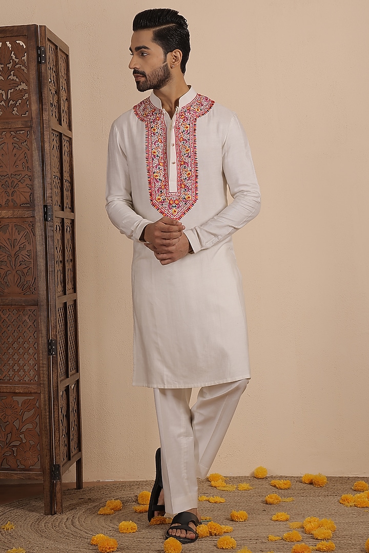 Ivory Silk Thread Embroidered Kurta Set by NAMAN AHUJA at Pernia's Pop Up Shop