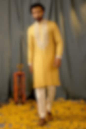 Butter Yellow Silk Embroidered Kurta Set by NAMAN AHUJA at Pernia's Pop Up Shop
