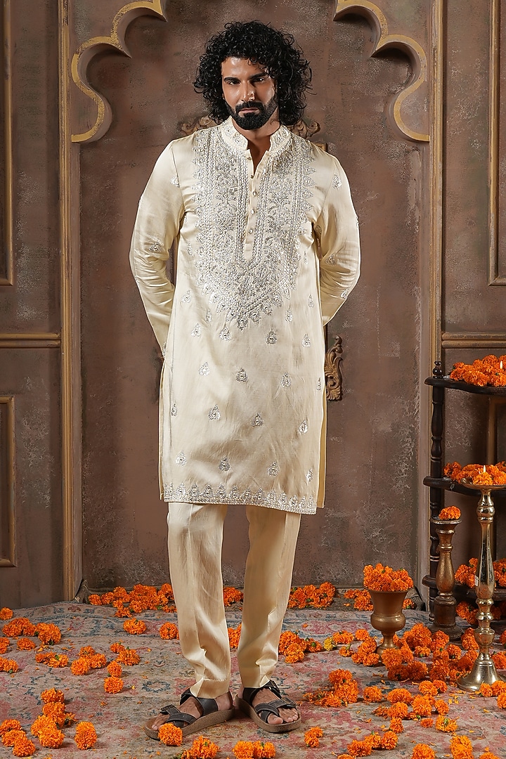 Ivory Gold Linen Silk Gota Embroidered Kurta Set by NAMAN AHUJA at Pernia's Pop Up Shop