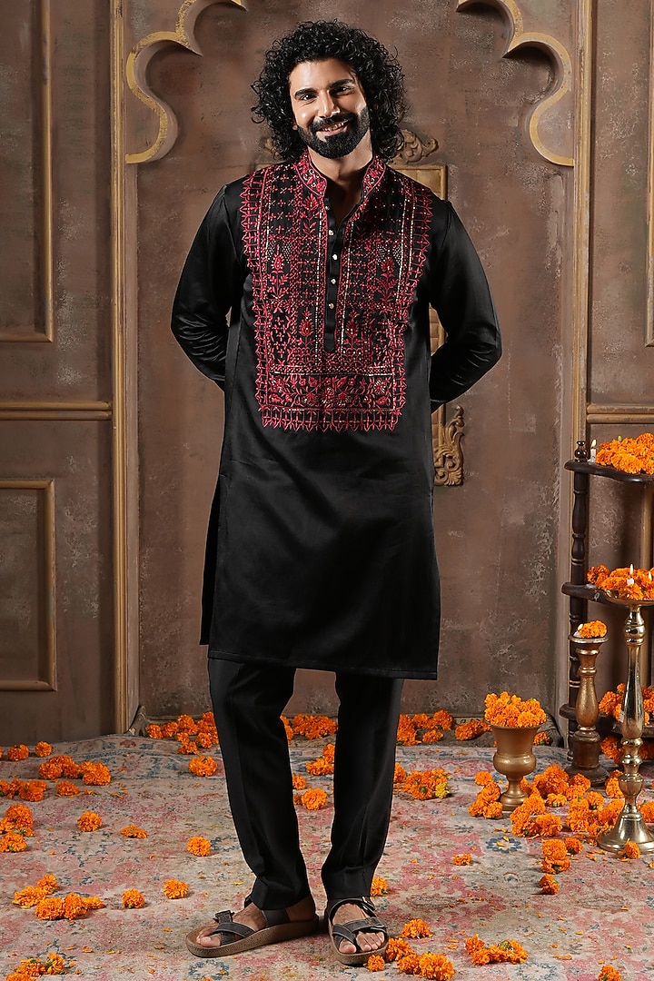 Black Linen Silk Embroidered Kurta Set by NAMAN AHUJA at Pernia's Pop Up Shop