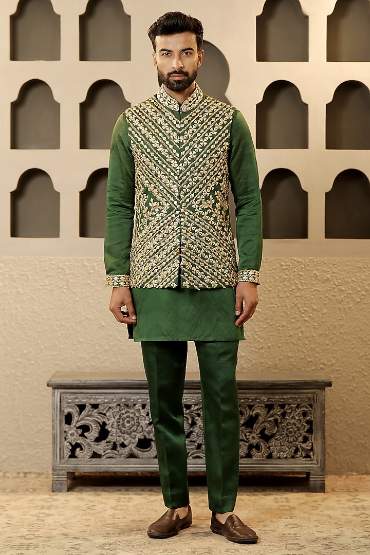Bottle Green Linen Silk Embroidered Bundi Jacket Set by NAMAN AHUJA at Pernia's Pop Up Shop